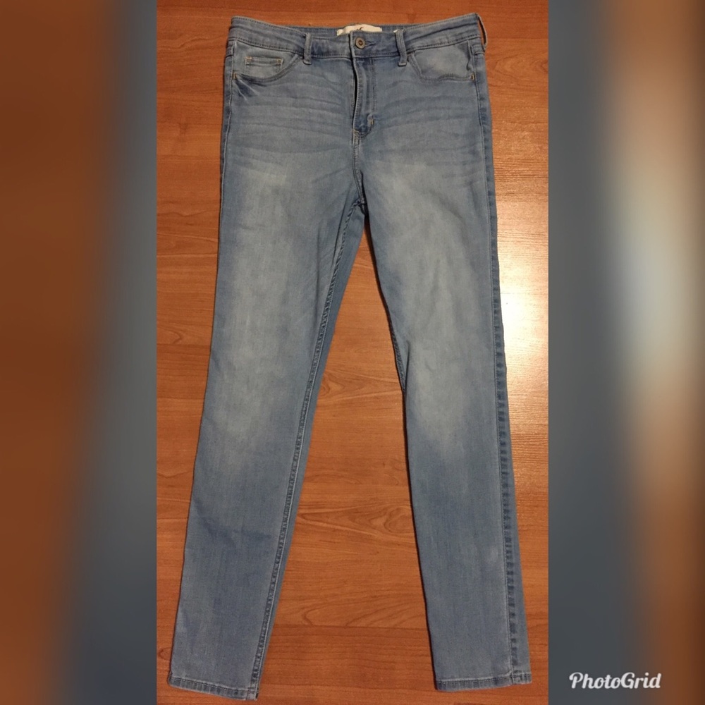 Hollister Original High Rise Super Skinny SZ 9R